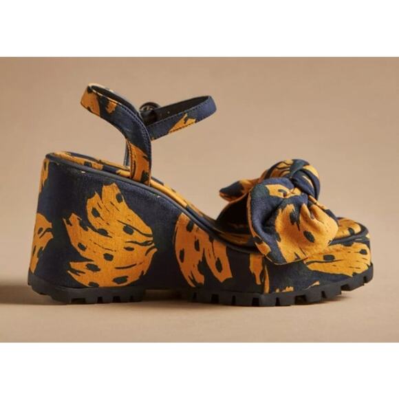 Farm Rio Caramel Bananas Knotted Platform Sandals Sz. 7 - Picture 2 of 11